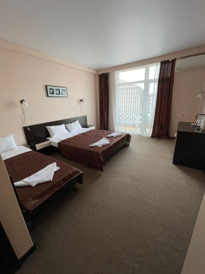 Hotel Anna 皮聪达 外观 照片