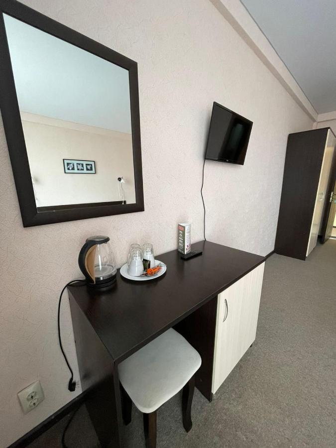 Hotel Anna 皮聪达 外观 照片